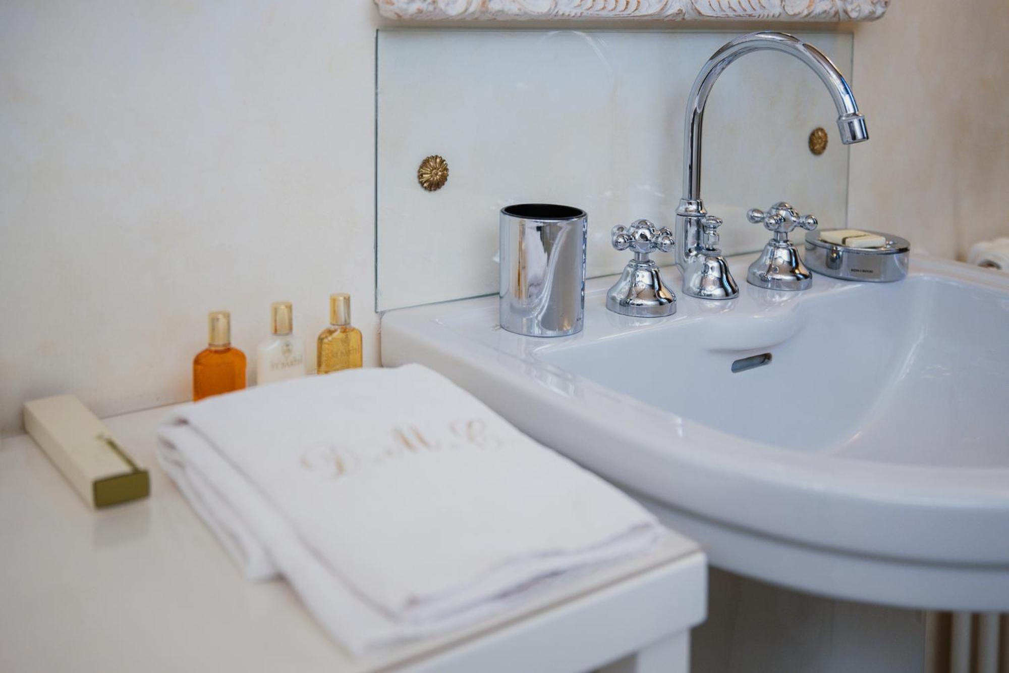 Casa San Domenico Apartment Mantova Bagian luar foto